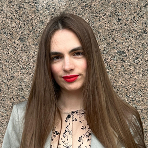 Альона Слюсар 